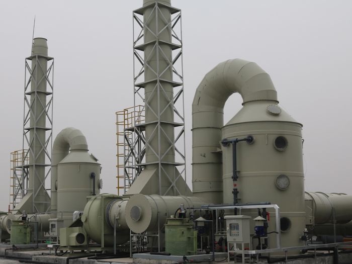 岳在厨房我解开衣服给我喝