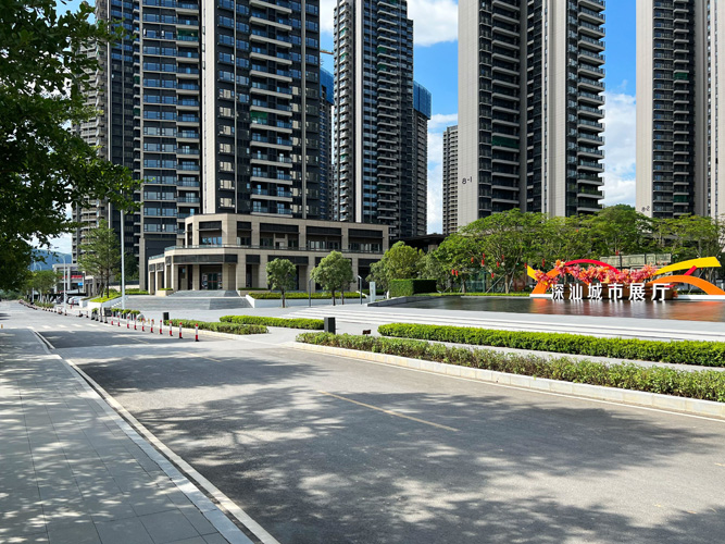 岳在厨房我解开衣服给我喝