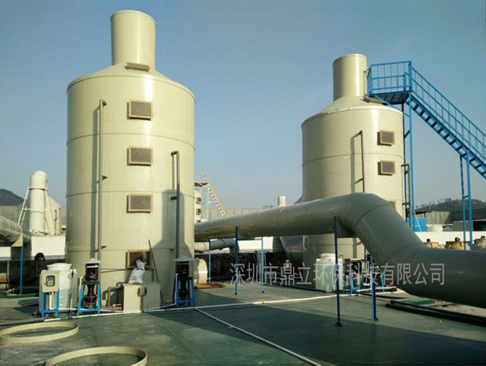 岳在厨房我解开衣服给我喝