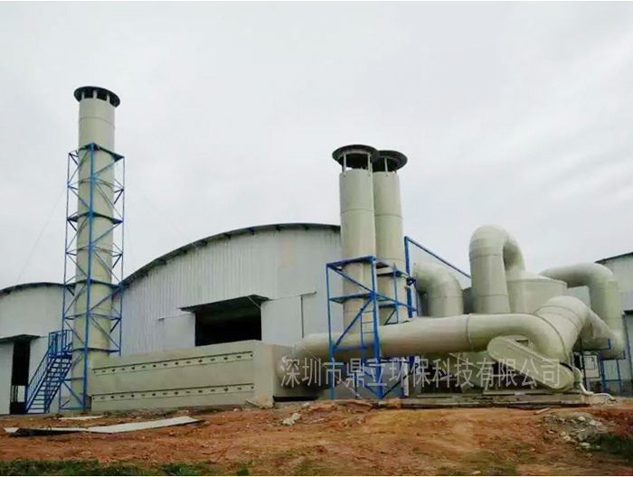 岳在厨房我解开衣服给我喝