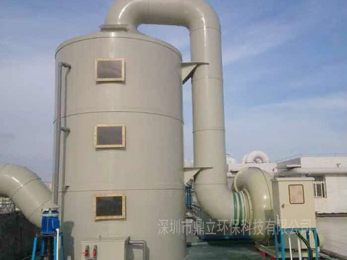 岳在厨房我解开衣服给我喝